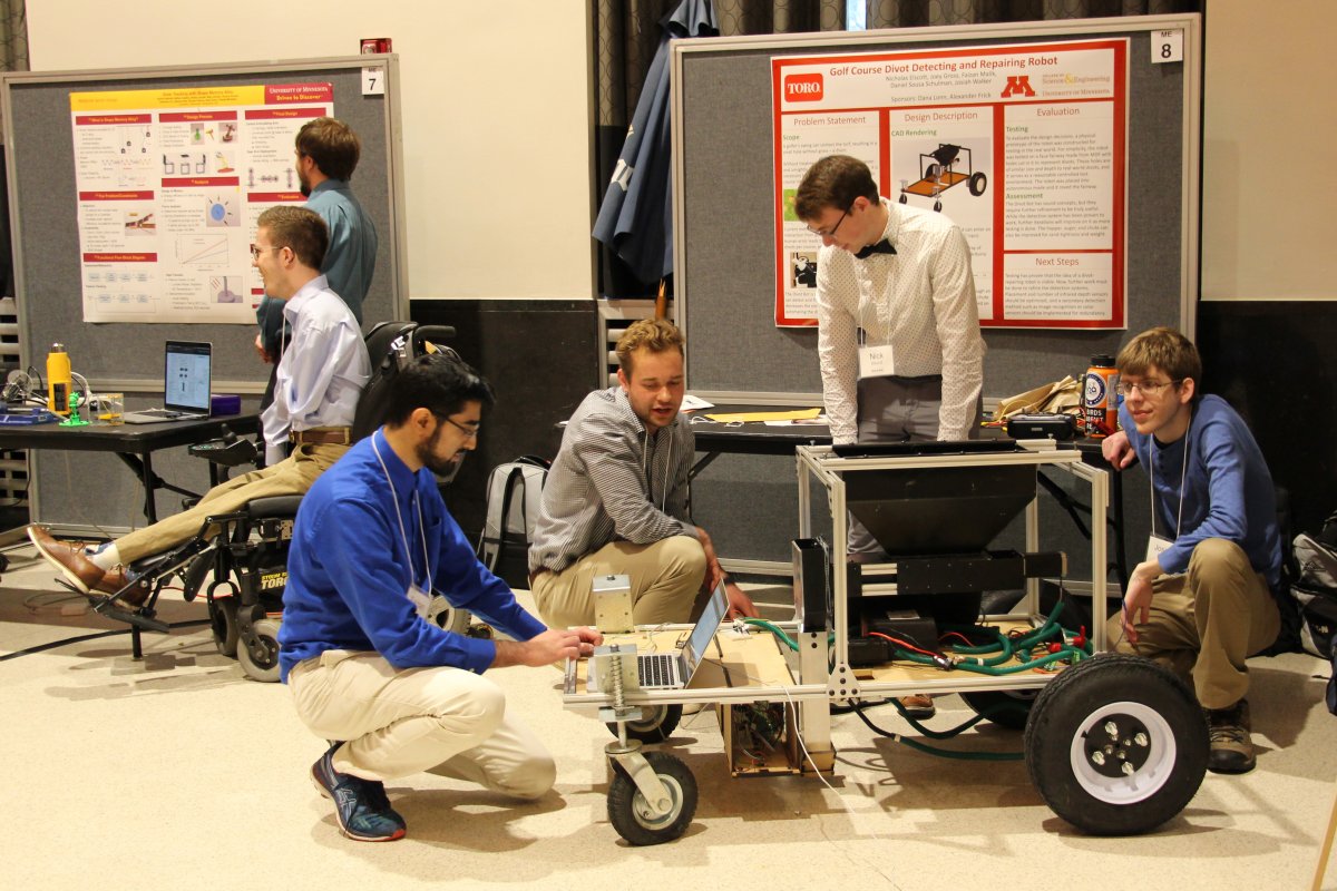 Students at the fall 2019 senior design show