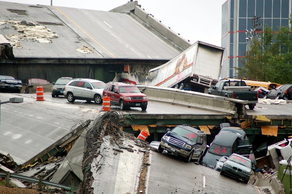 Minneapolis Interstate 35W Bridge collapse