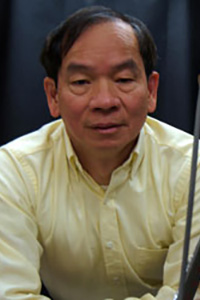 portrait of Professor Cheng-Cher Huang