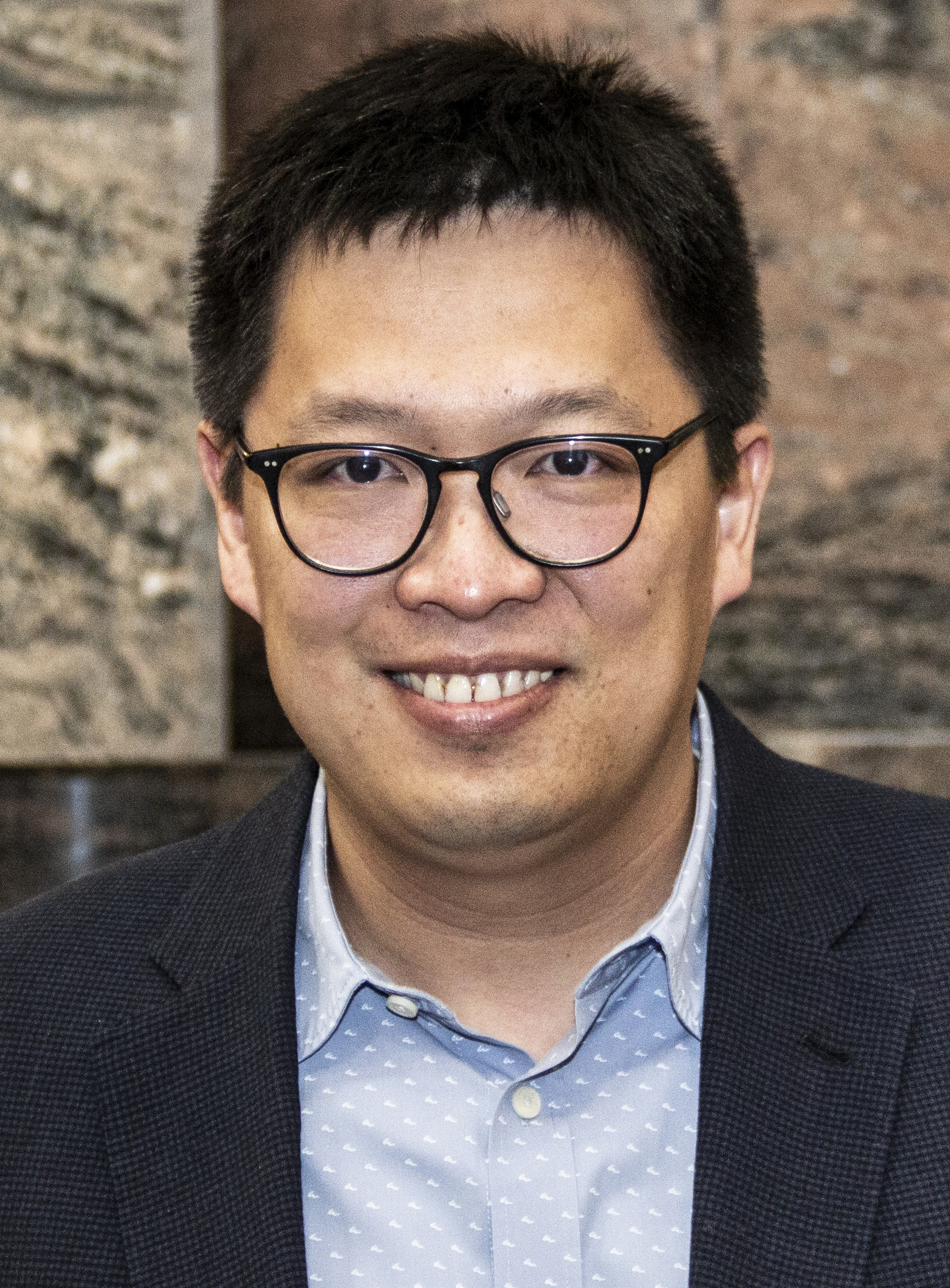 headshot Professor Jia-Liang Le
