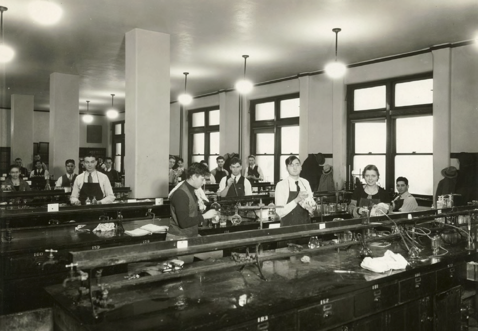Smith Hall chemistry teaching lab circa 1932