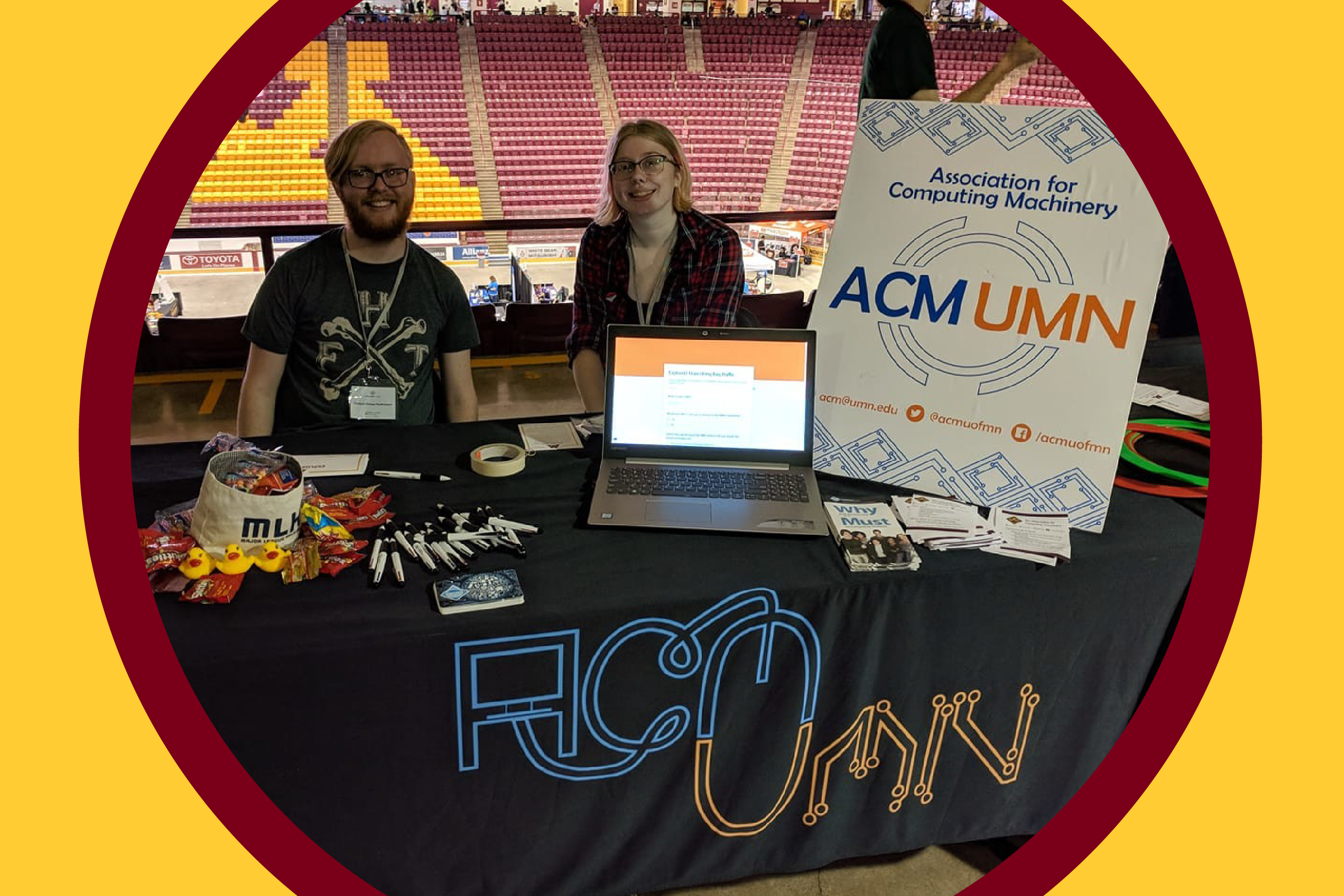 Two ACM members at student group fair