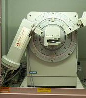 Photo of Bruker D5005 machine
