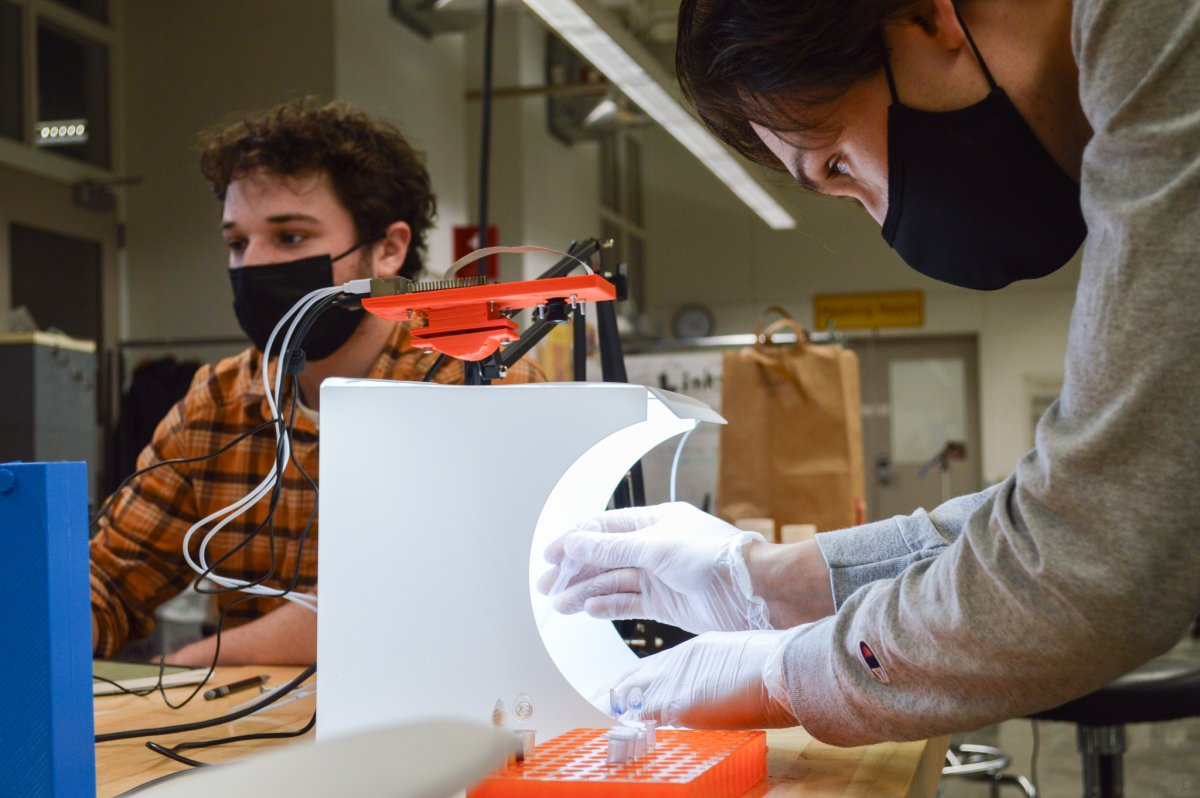 CSE student Benjamin Alva works on his bioreactor in Anderson Labs
