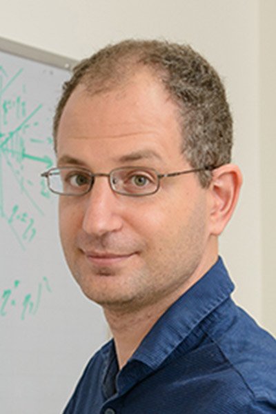 Professor Erez Berg