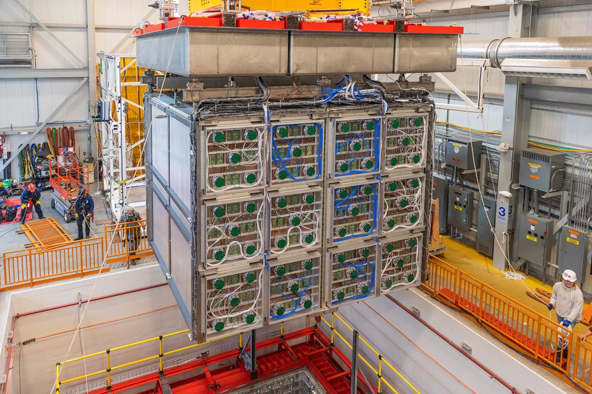 the Small Baseline Neutrino Detector