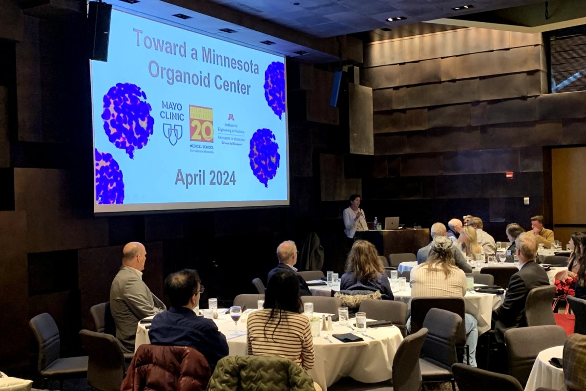 Prof. Brenda Ogle welcomes 200+ attendees to the organoid symposium and workshop.