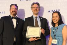 Jonathan Sachs accepting AIMBE fellowship award