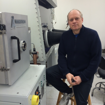 Professor Timothy Swager in his lab